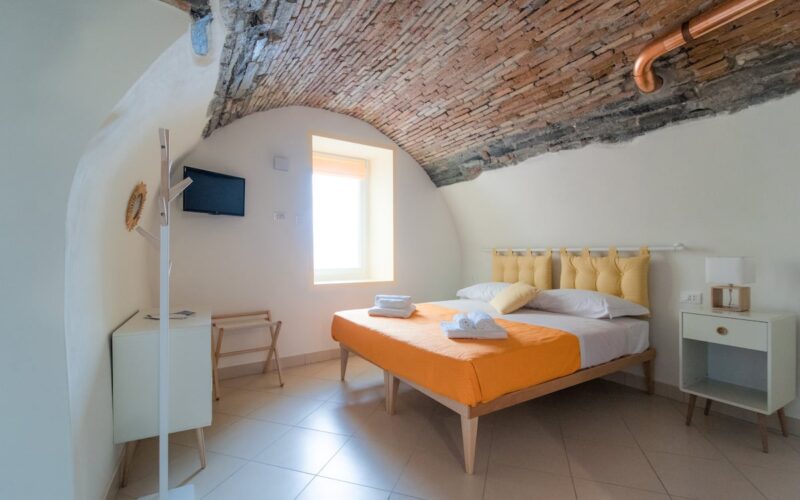 Torno – La casa dei tre pesci, Alborella